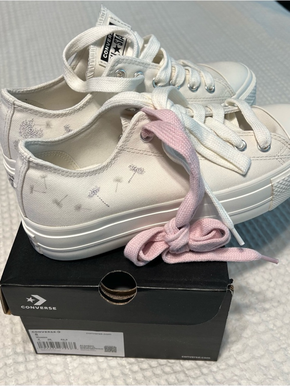 Converse White Canvas Low Top Platform Chuck Taylors with Flowers size 8